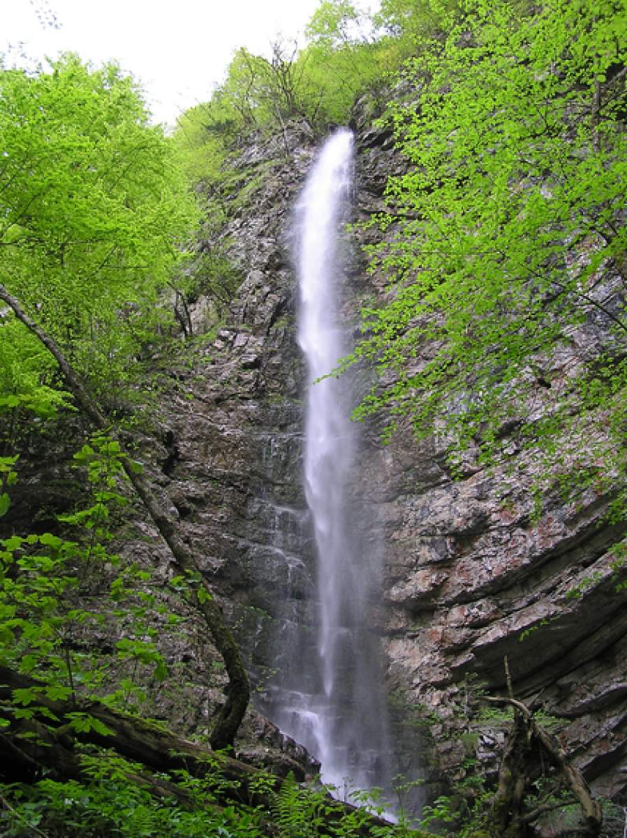 Cascata Zeleni Vir a Skrad